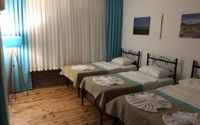 Ozcakil Hotel & Pension