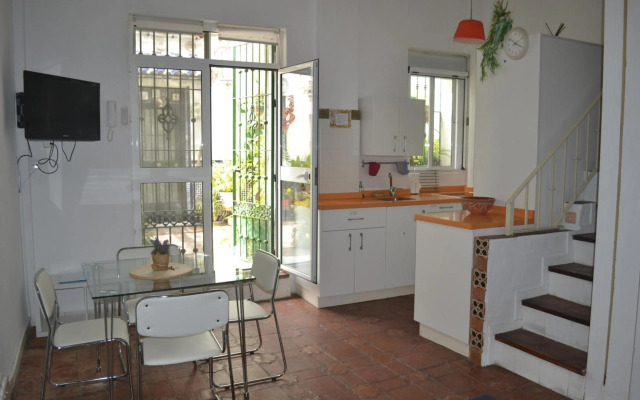 Charming House in Triana,best City View from Patio