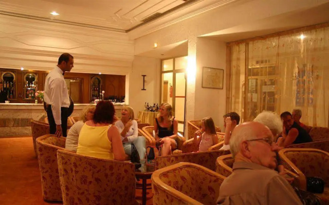 Bel Air Hotel