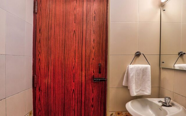 OYO Rooms Near PIMS ECR