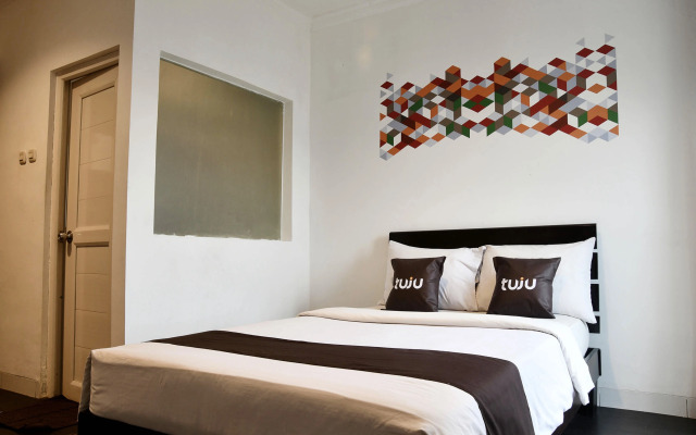 Tuju Abuserin Syariah