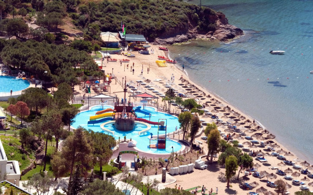 Aria Claros Beach & Spa Resort – All Inclusive
