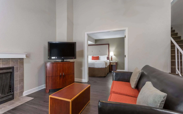 Hawthorn Suites by Wyndham North Charleston, SC