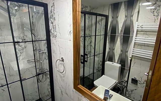 Alma Port Suites