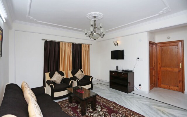 OYO 9102 Home Cozy 3BHK Near Mall Road
