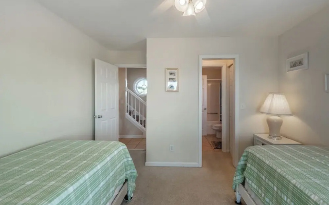Callalily by Topsail Realty