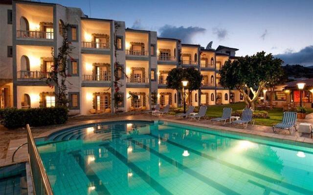 Fan Apartments