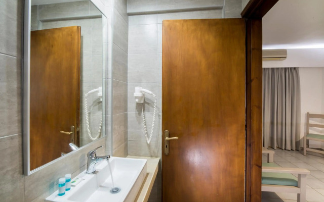 Horizon Beach Hotel