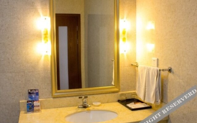 Zhengyang Hot Spring Business Hotel