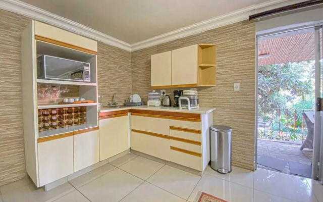 Afropolitan Guest Lodge