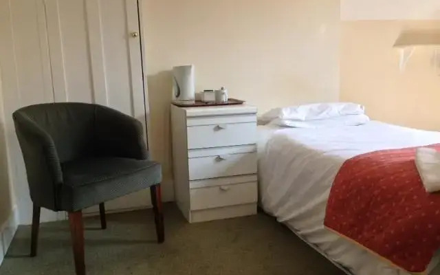 Queens Lodge Guest House