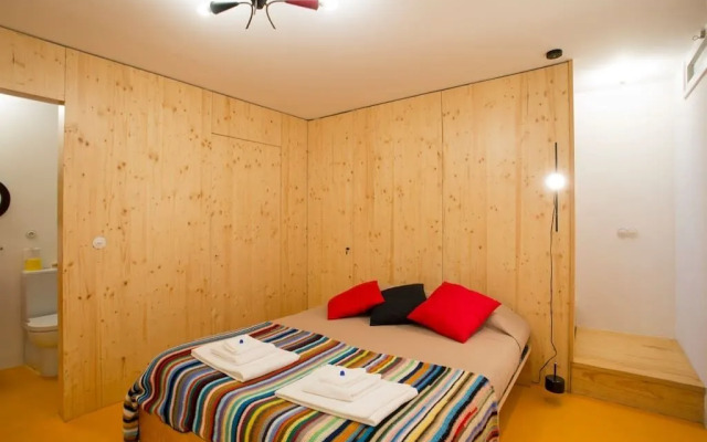 14 Esquadra  Cais das Pedras Guest House