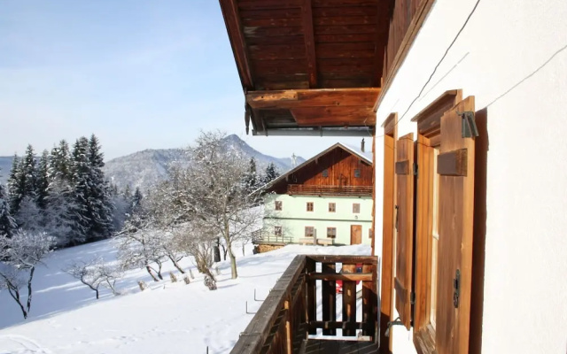 Cosy Holiday Home In Salzburg With Garden And Mountain Views