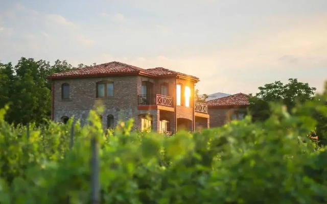 Schuchmann Wines Château,Villas & SPA