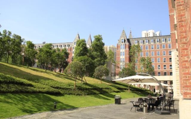 Sunshine International Conference Center