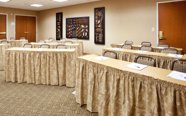 Holiday Inn Express Hotel & Suites Lewisburg by IHG