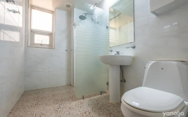 Lake And Pine Spa Pension