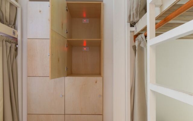 Oostel Smart Hostel