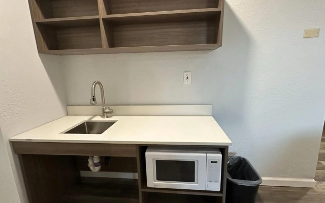 Suburban Studios Newport News – Hampton