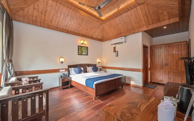 Jungle Lodge Resort