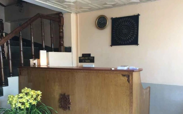 Hotel Alaya