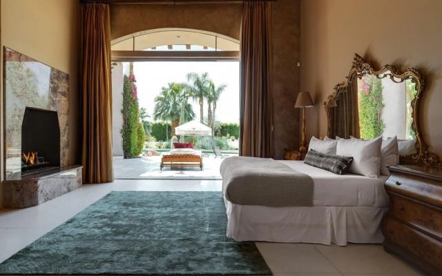 Monroe Estate in La Quinta