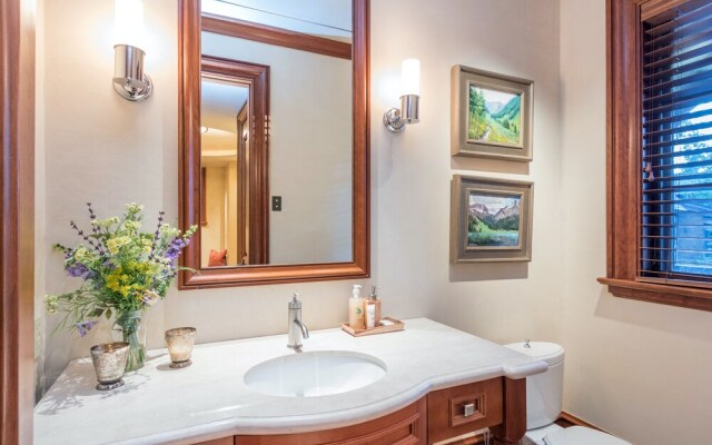 Hood Park Manor - 9 Br Home