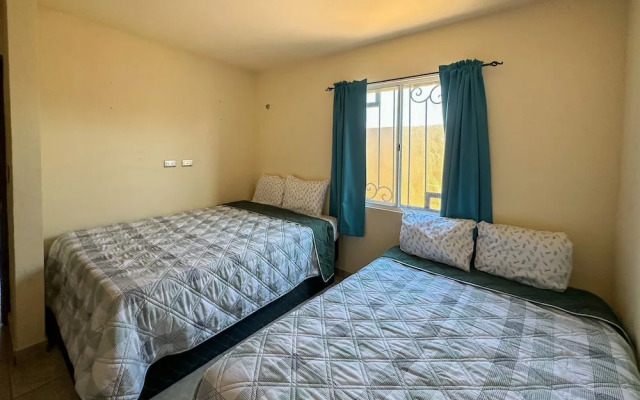 Casita With Excellent in Town Location