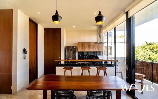 2 Br. Spacious Great Located Top Amenities