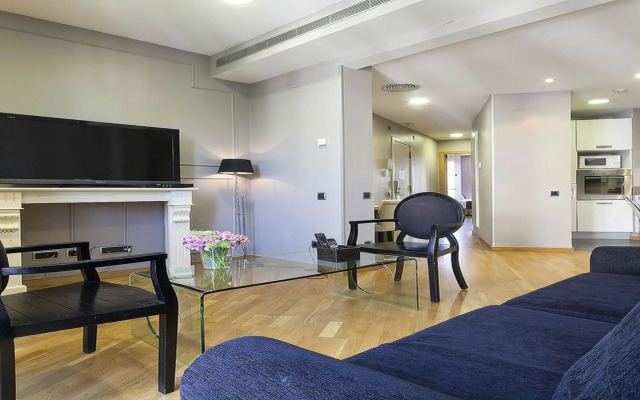 Uma Suites Luxury Midtown