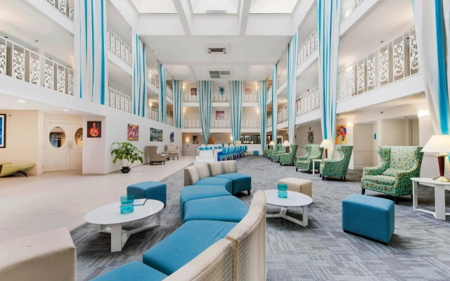 The Blu Hotel Blue Ash Cincinnati, Ascend Hotel Collection