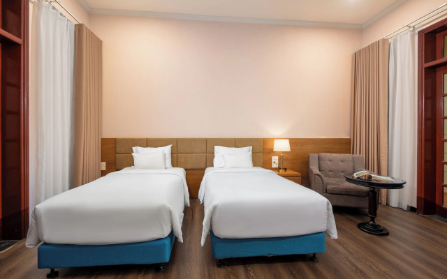 Tuần Châu Resort