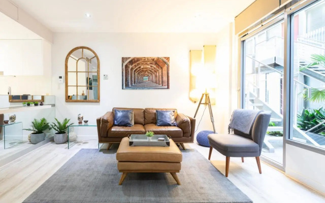 The Port Melbourne Experience