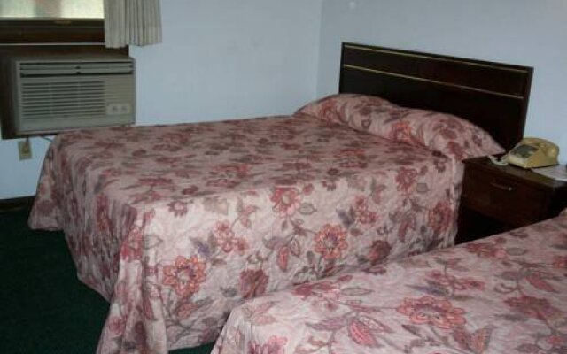 Colonial Inn