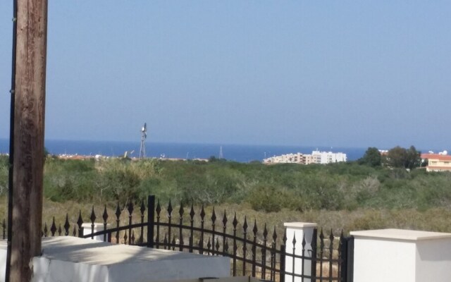 Noufaro Luxury Villa
