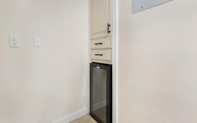 Valley Isle 208