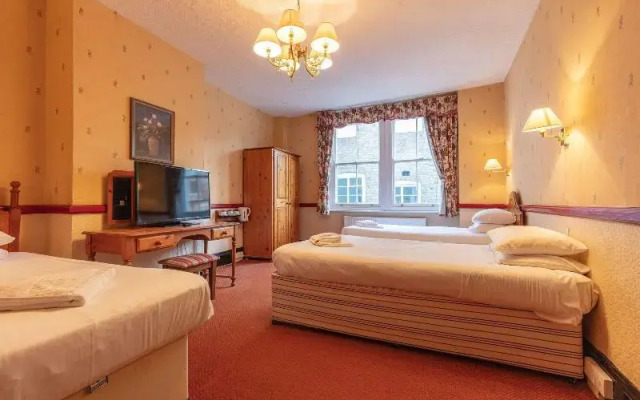 The George Hotel, Amesbury, Wiltshire