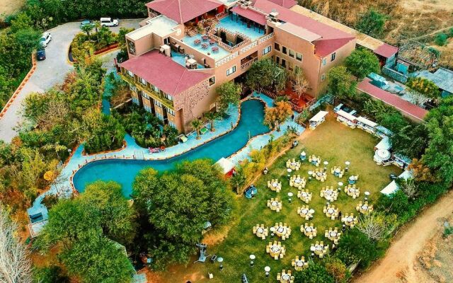 The Earth House Resort