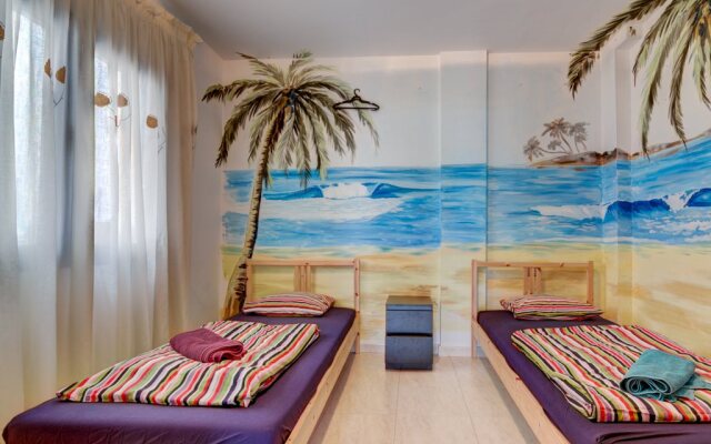 Red Star Surf - Hostel