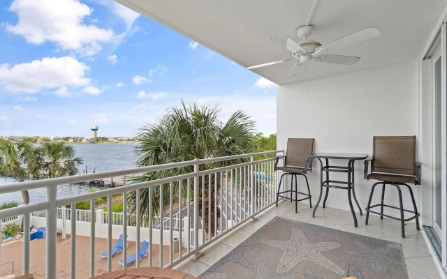 Seaspray Riverside 313