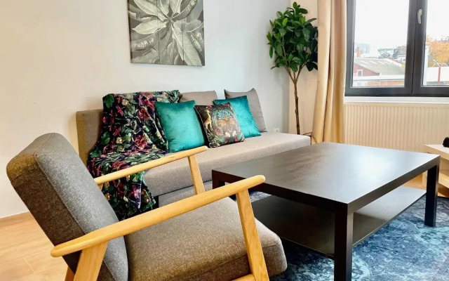 Luxury 2BR 2BA Near Fashion District by Oneluxstay