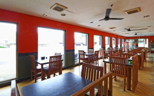 Residence Hotel Syariah by OYO Rooms