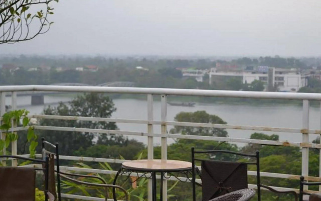 The Sunriver Boutique Hotel Hue