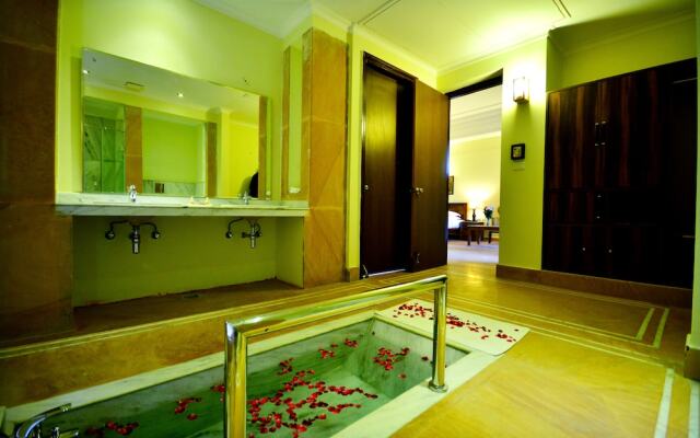 TreeHouse Achrol Niwas