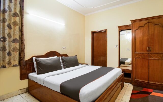 Maya Palace By OYO Rooms