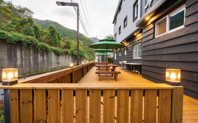 Ulsan Yeungnamalpeuseu MW