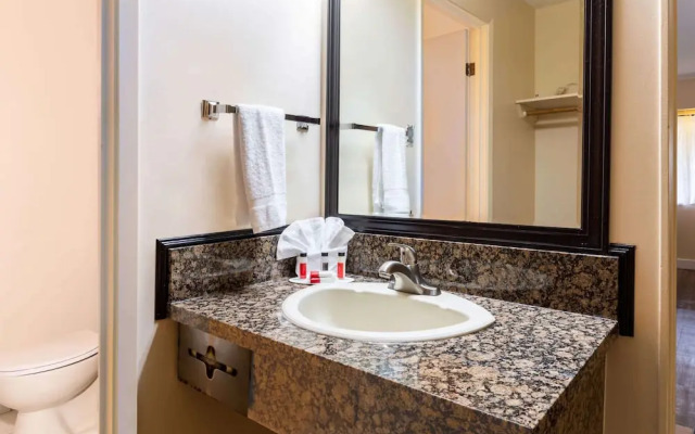 Ramada Coquitlam