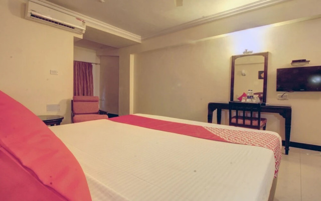 OYO 29625 Suvarna Regency