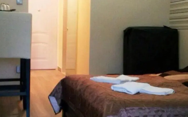 Mira Apartman