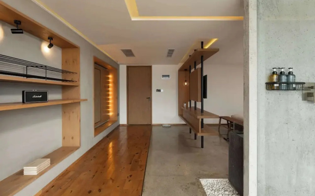 Manjing Banshan Haijing Huayuan Jiudian